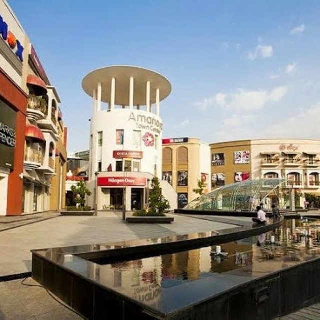 Amanora Mall