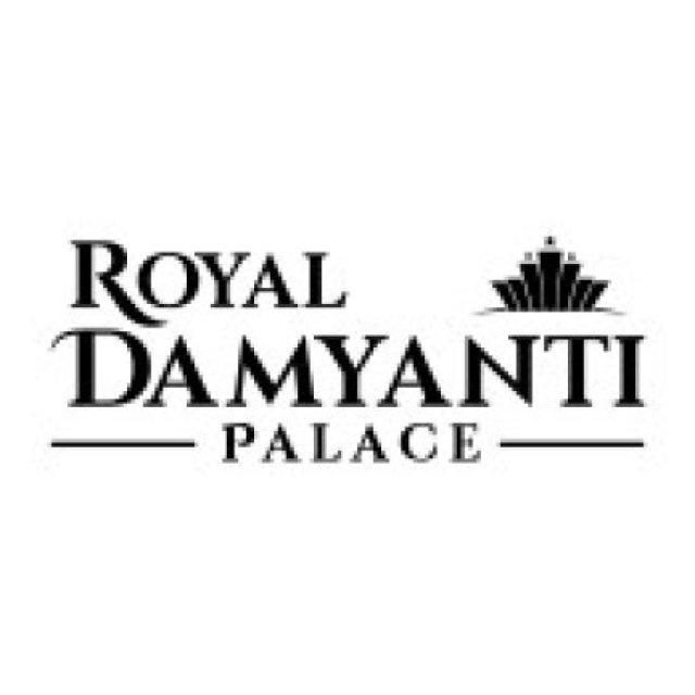 Hotel Royal Damyanti Palace